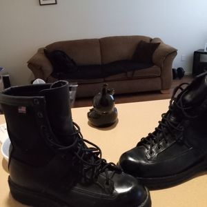 Danner hightop steel toe working boots